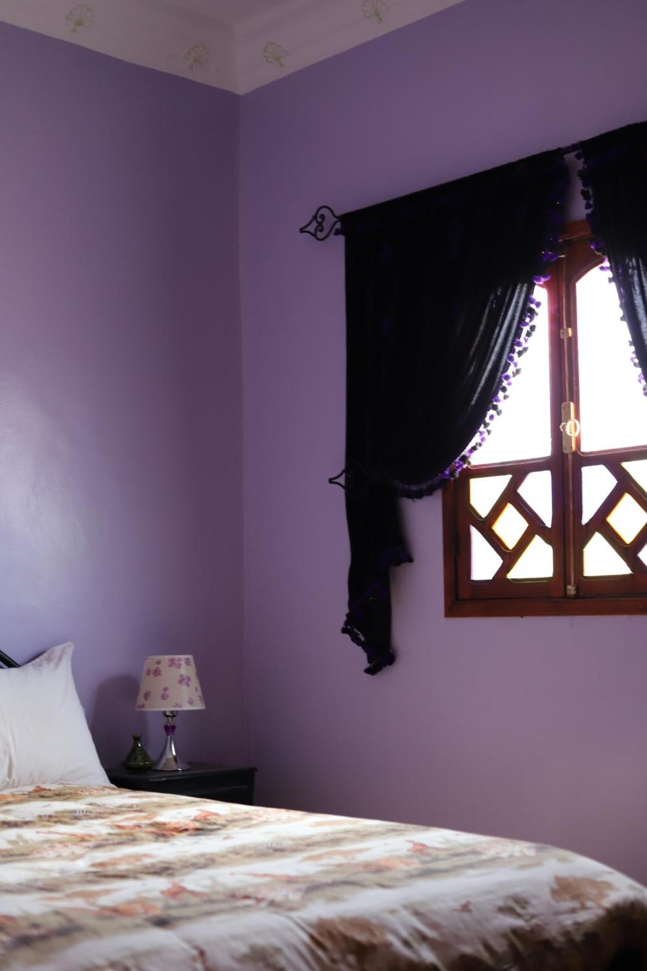 Dar Ilyana Hotell Ait Tiourhza Exteriör bild