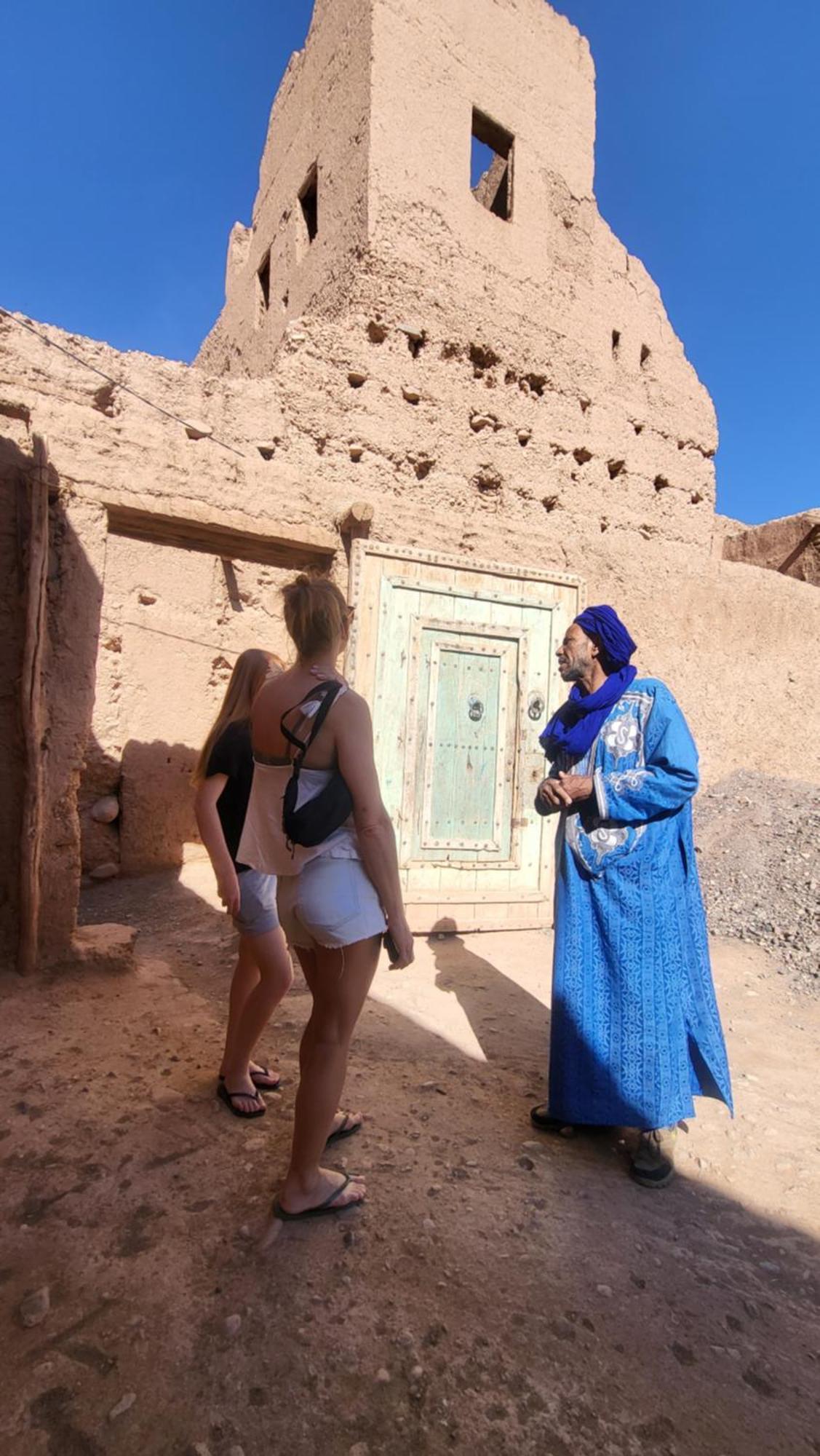 Dar Ilyana Hotell Ait Tiourhza Exteriör bild